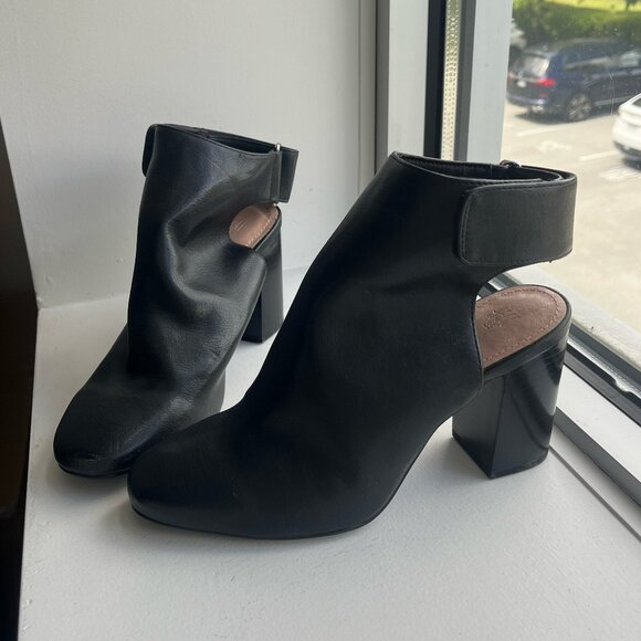 H&M Heeled Ankle Boot - Picture 1 of 4